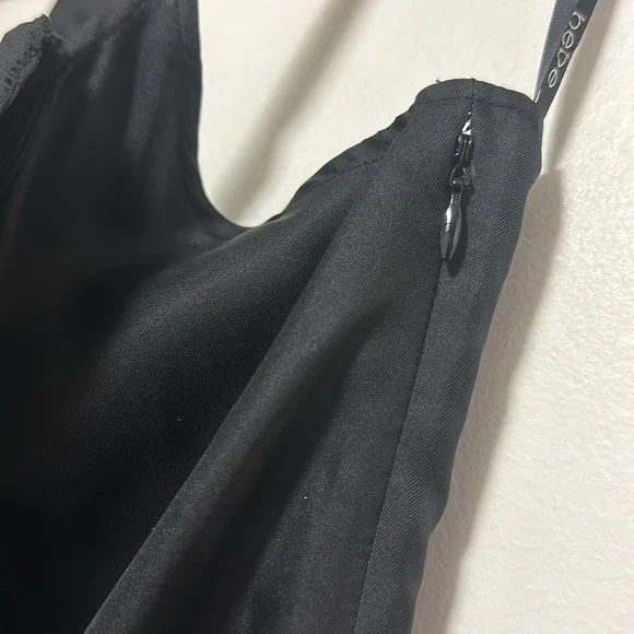 bebe brand new with tags summer Silk  jumpsuit size medium 34 inches chest - Picture 6 of 10